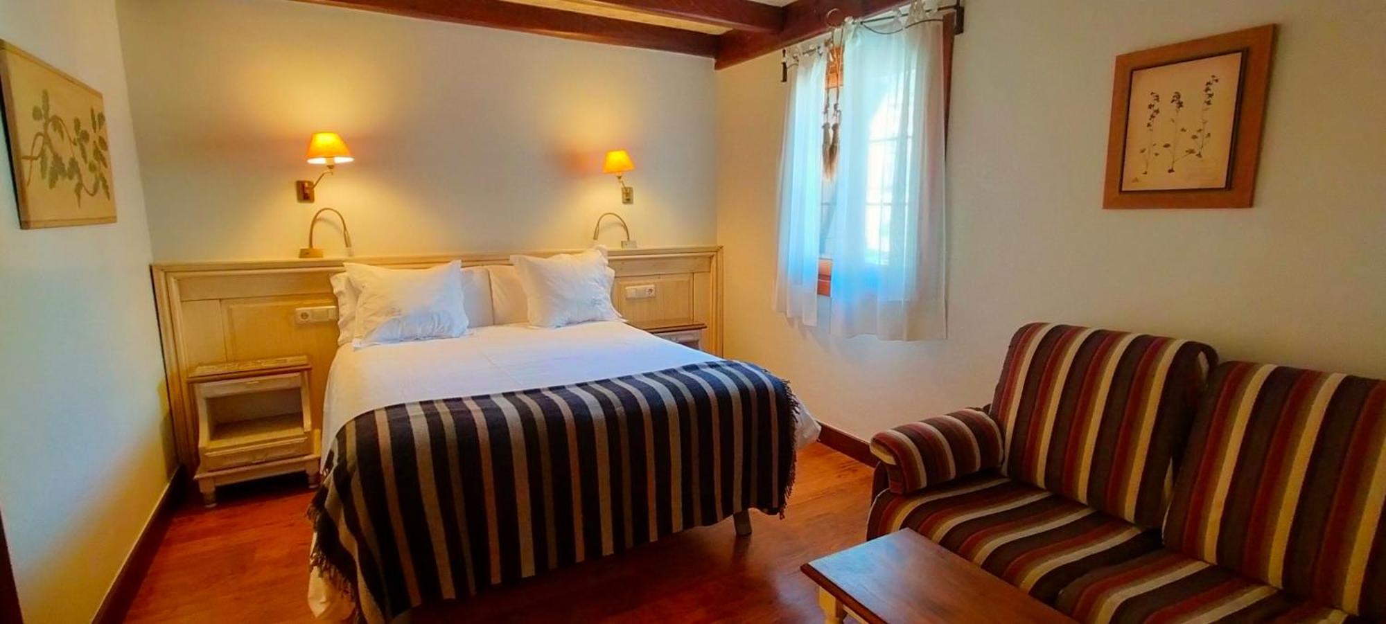 Hotel Villa De Torla Eksteriør billede